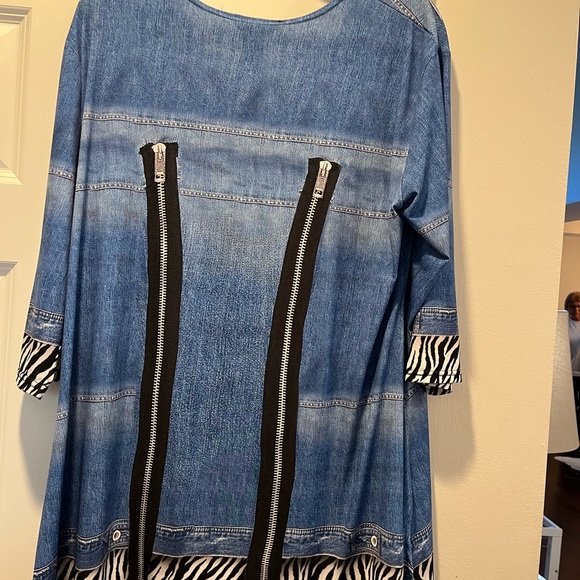 Mock 2 fer with rhinestones size fl - Picture 4 of 4